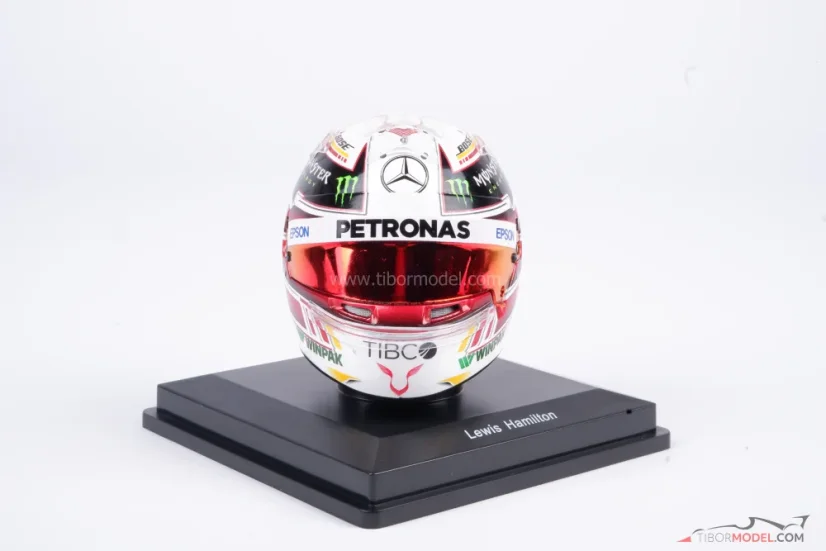 Lewis Hamilton 2018 World Champion, Mercedes helmet, 1:5 Spark