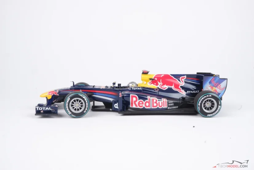 Red Bull RB6 - Sebastian Vettel (2010), Majster sveta, 1:18 Minichamps
