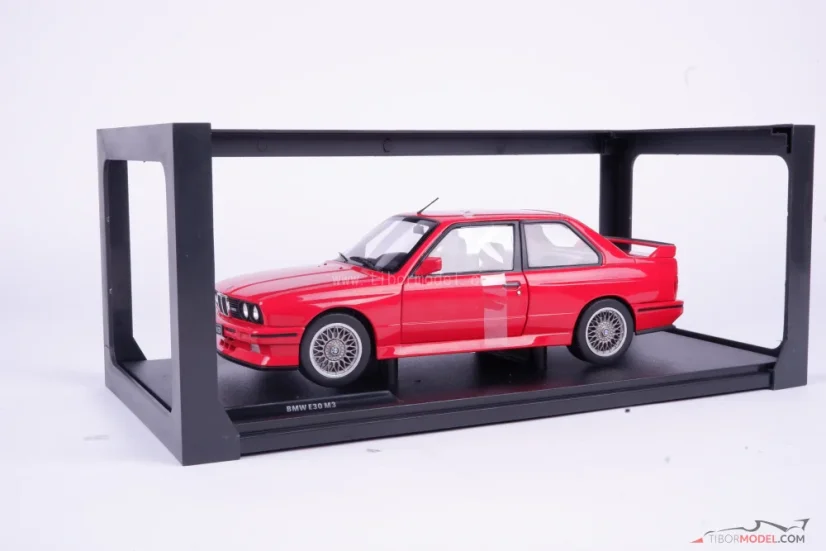 BMW E30 M3 (1986) red, 1:18 Solido