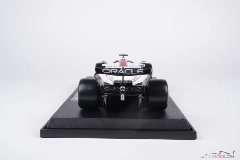 Red Bull RB21 - Max Verstappen (2025), Víťaz VC Japonska, 1:18 Bburago