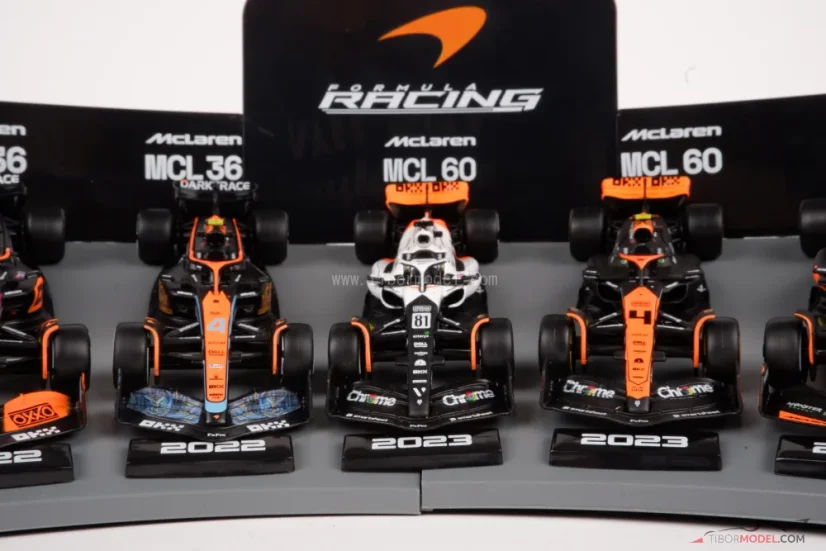 McLaren 2022-2024 ajándékcsomagolás, 1:43 BBurago