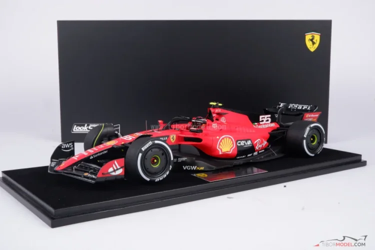 1/18 Ferrari SF-23 Singapore GP サインツ Scuderia Ferrari SF-23 Carlos Sainz Winner Singapore GP 1:18