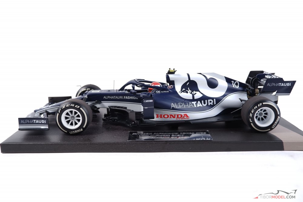 Model car AlphaTauri AT02 Gasly 2021, 1:18 Minichamps