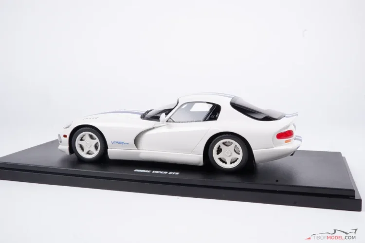 Dodge Viper GTS (1996) biely, 1:18 GT Spirit