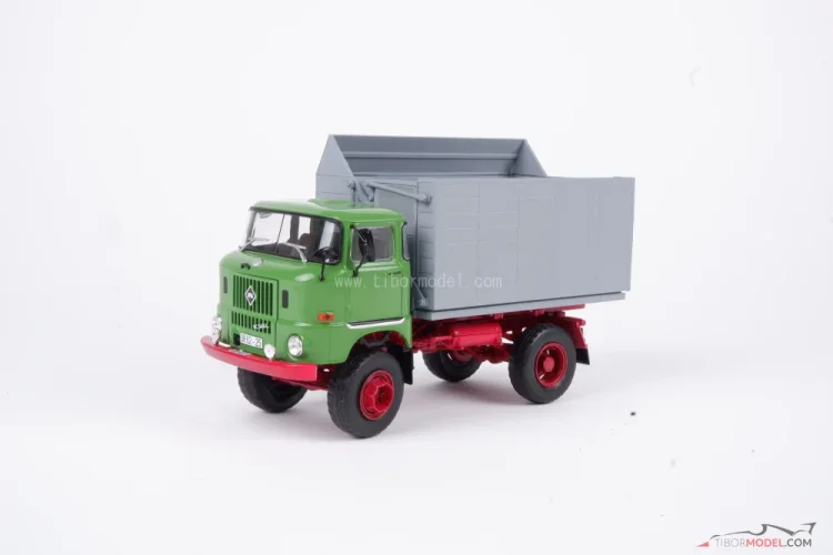 IFA W50 SHA senážna nadstavba, zelená, 1:32 Schuco