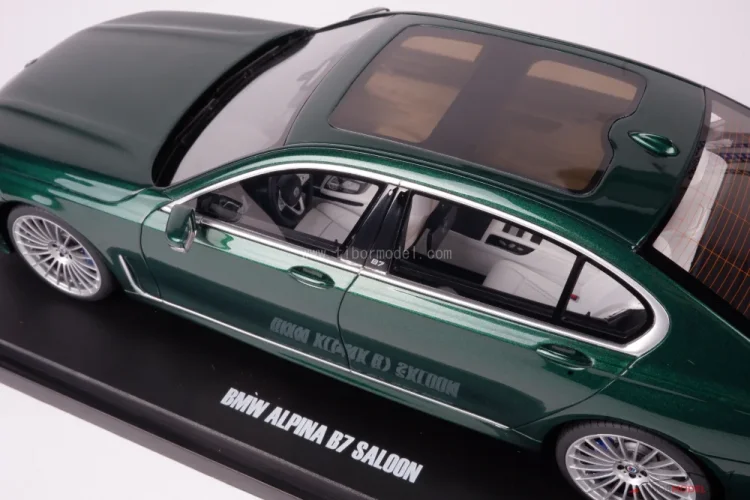 BMW Alpina B7 (2022) zelené, 1:18 GT Spirit