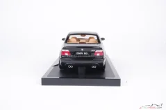 BMW E39 M5 (2000) čierne, 1:18 Ottomobile