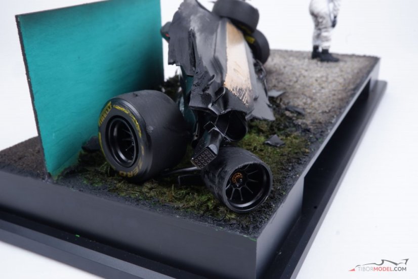 McLaren MP4/31 dioráma - F. Alonso 2016 baleset, 1:18