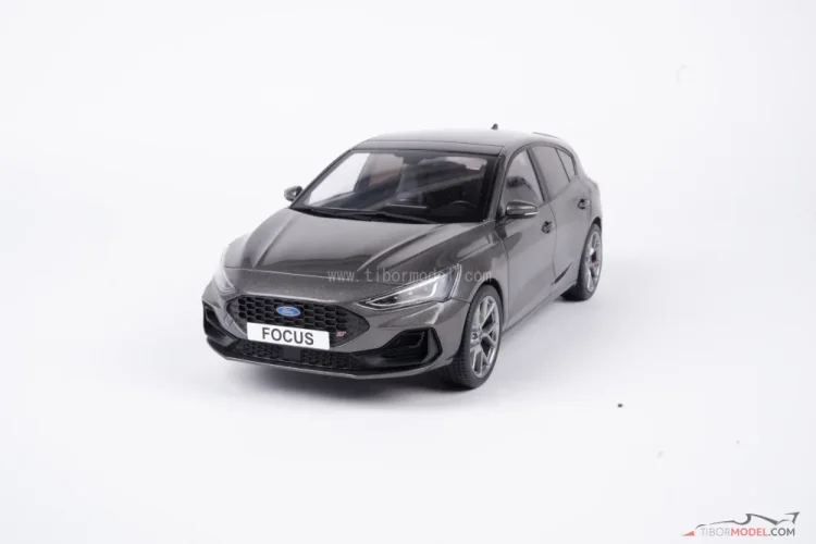 Ford Focus ST (2022) szürke, 1:18 MCG