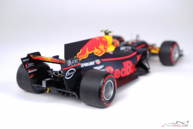 Red Bull RB13 - M. Verstappen (2017), Ausztrál Nagydíj, 1:18 Minichamps