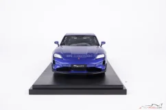 Porsche Taycan Turbo GT (2023) purple, 1:18 GT Spirit