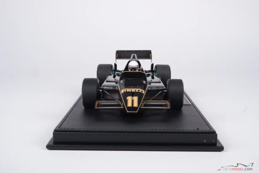 Lotus 93T - Elio De Angelis (1983), Monako, s figúrkou pilota, 1:18 GP Replicas