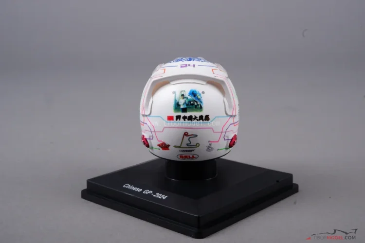 Zhou Guanyu 2024 VC Číny, Sauber prilba, 1:5 Spark