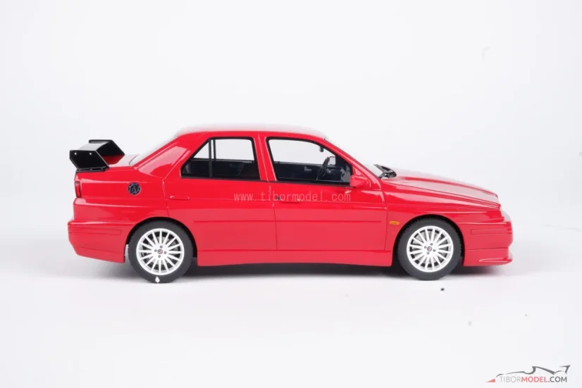 Alfa Romeo 155 GTA Stradale (1993) piros, 1:18 Ottomobile