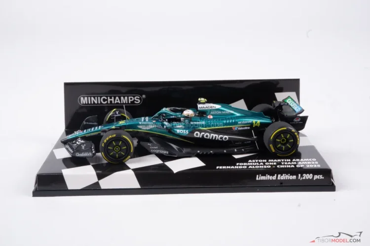 Model car Aston Martin AMR25 Alonso 2025, 1:43 Minichamps