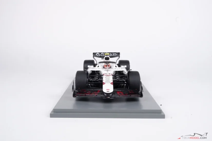 Red Bull RB21 - Yuki Tsunoda (2025), VC Japonska, 1:18 Spark