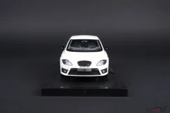 Seat Leon MK2 Cupra R (2010) biely, 1:18 Ottomobile