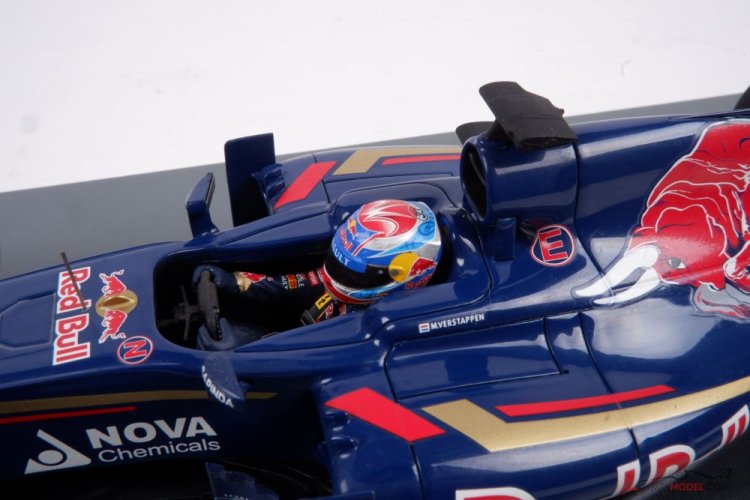 Toro Rosso STR10 Verstappen Hungarian GP 2015 1/43 Minichamps