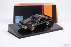 Pontiac Firebird Trans Am (1977) černý, 1:43 Ixo