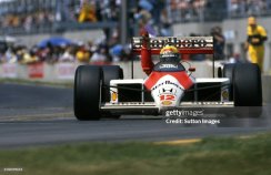 McLaren MP4/4 - Ayrton Senna (1988), Víťaz Kanady, s figúrkou pilota 1:43 GP Replicas
