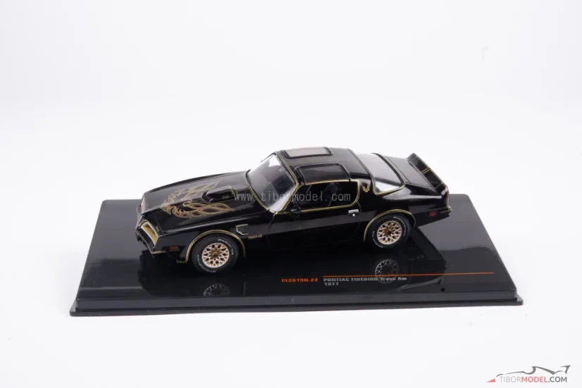 Pontiac Firebird Trans Am (1977) černý, 1:43 Ixo