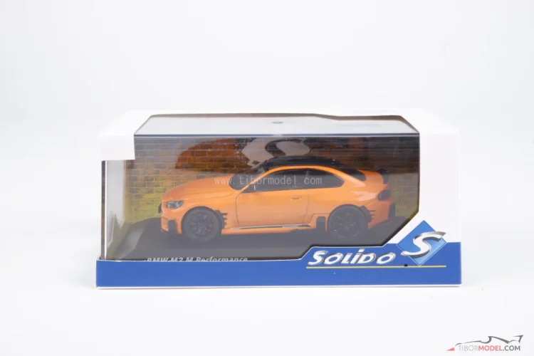BMW M2 M Performance (2024) oranžové, 1:43 Solido