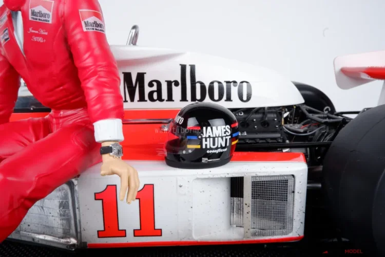 McLaren M23D - James Hunt (1976), Majster sveta, 1:8 Entex