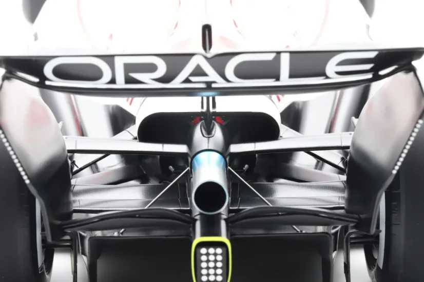 Red Bull RB21 - Max Verstappen (2025), Győztes Japán Nagydíj, 1:8 Spark