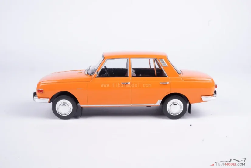 Wartburg 353 (1967) orange, 1:18 MCG