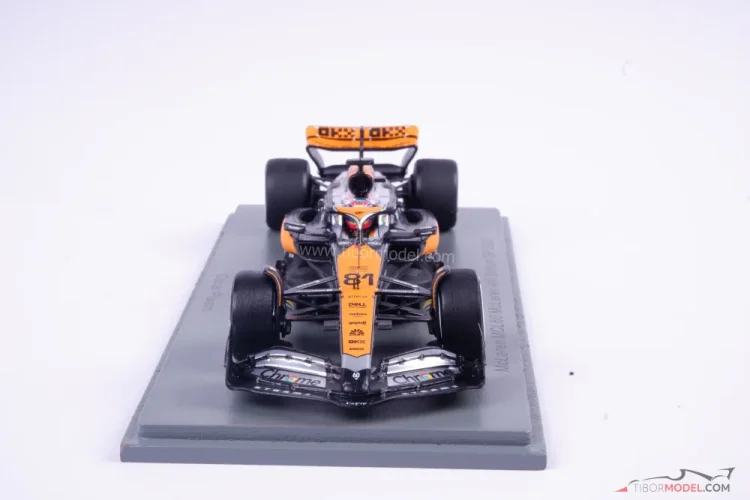 McLaren MCL60 - Oscar Piastri (2023), 4. místo VC Velké Británie, 1:43 Spark