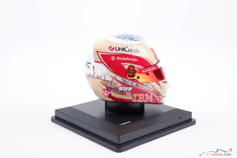 Zhou Guanyu 2025 mini helmet, Ferrari, 1:5 Looksmart