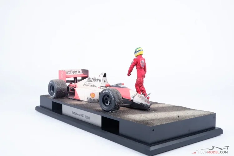 Dioráma McLaren MP4/5B - Ayrton Senna baleset 1990 Suzuka, 1:18