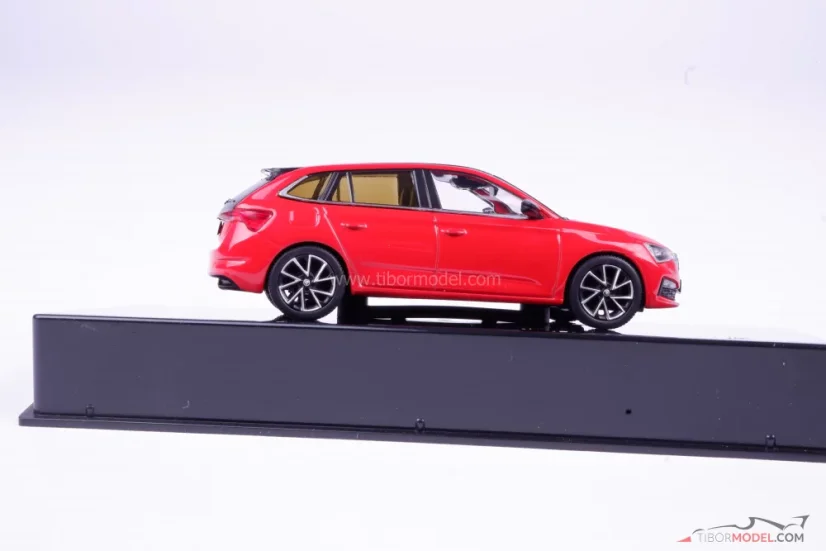 Škoda Scala červená (2019), 1:43 Ixo