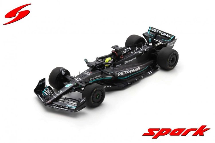 Mercedes W14 - Mick Schumacher (2023), gumiteszt, 1:18 Spark