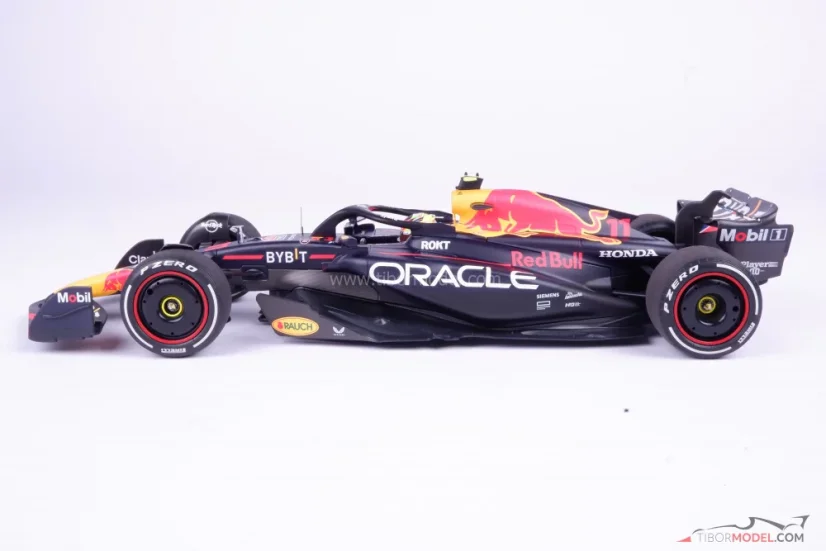 Red Bull RB19 - Sergio Perez (2023), Víťaz Saudská Arábia, 1:18 Minichamps