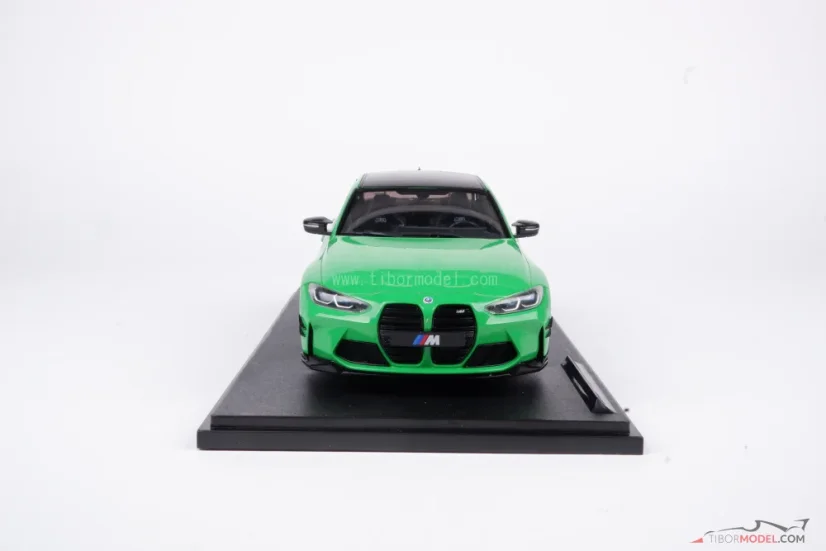 BMW M3 (2024) zöld, 1:18 Solido