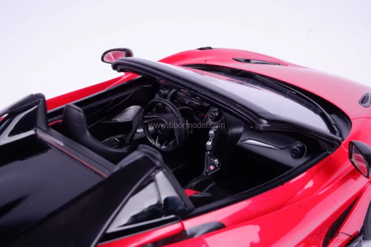McLaren 765 LT spider (2021), piros, 1:18 GT Spirit