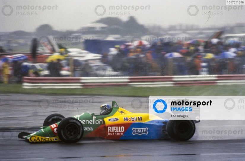 Benetton B188 - Alessandro Nannini (1988), 3. helyezett Brit Nagydíj, figura nélküli kiadás, 1:18 GP Replicas