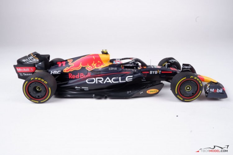 Red Bull RB18 - Sergio Perez (2022), Miami GP, 1:18 Minichamps