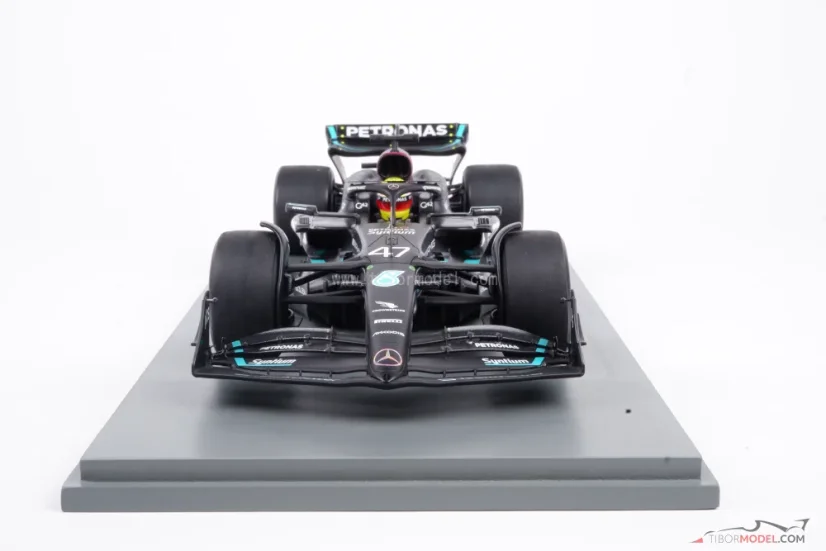 Mercedes W14 - Mick Schumacher (2023), test pneumatík, 1:18 Spark