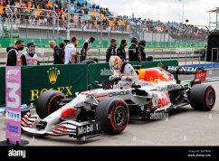 Red Bull RB16b - Max Verstappen (2021) VC Turecka, 1:43 Minichamps