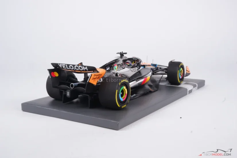 McLaren MCL39 - Oscar Piastri (2025), VC Veľkej Británie, 1:18 Minichamps