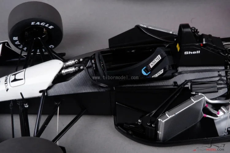 McLaren MP4/6 - Ayrton Senna (1991), 1:18 AUTOart