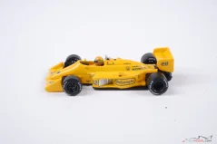 Lotus 99T - Ayrton Senna (1987) VC Monaka, 1:64 MiniGT