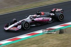 Haas VF-25 - Esteban Ocon (2025), VC Japonska, 1:18 Minichamps
