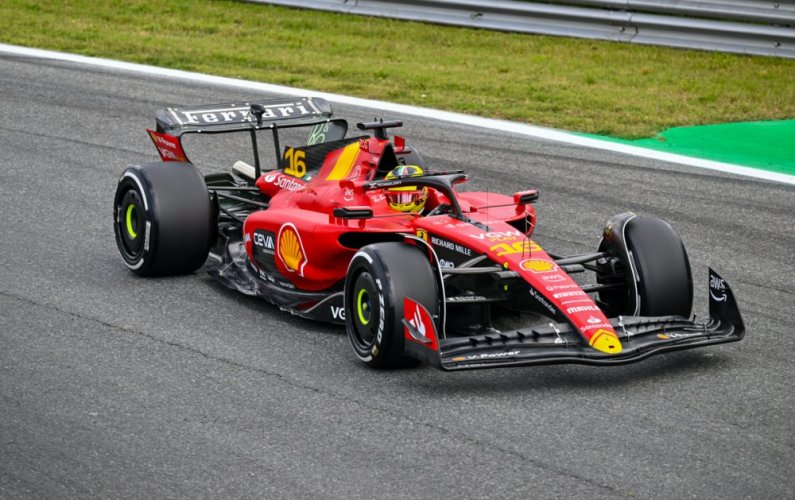 Ferrari SF-23 -  Charles Leclerc (2023), Italian GP, 1:18 Looksmart