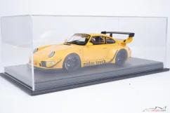 Vitrin szürke bőr talapzattal (Mulhouse), 1:18 Atlantic
