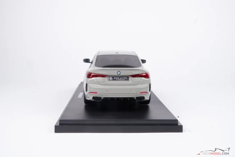 BMW Alpina B4 GT (2024) šedé, 1:18 GT Spirit
