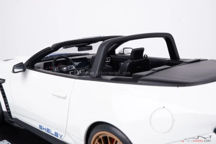 Shelby Mustang Super Snake (2025) biely, 1:18 GT Spirit