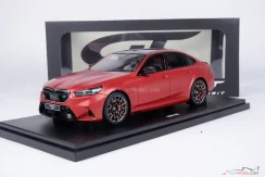 BMW M5 (2025) oranžové pebble beach, 1:18 GT Spirit
